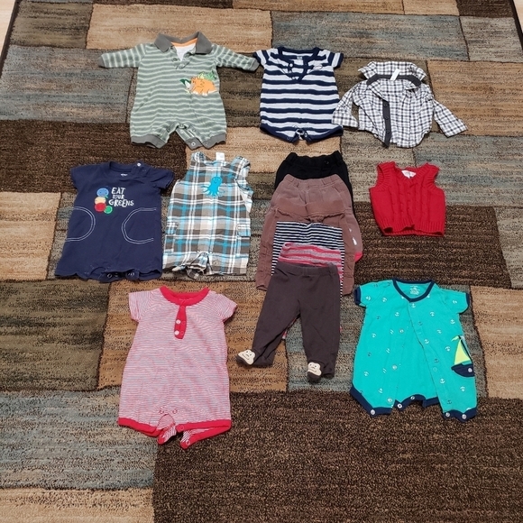 Baby boys size newborn clothing bundle of 14 - Picture 7 of 7